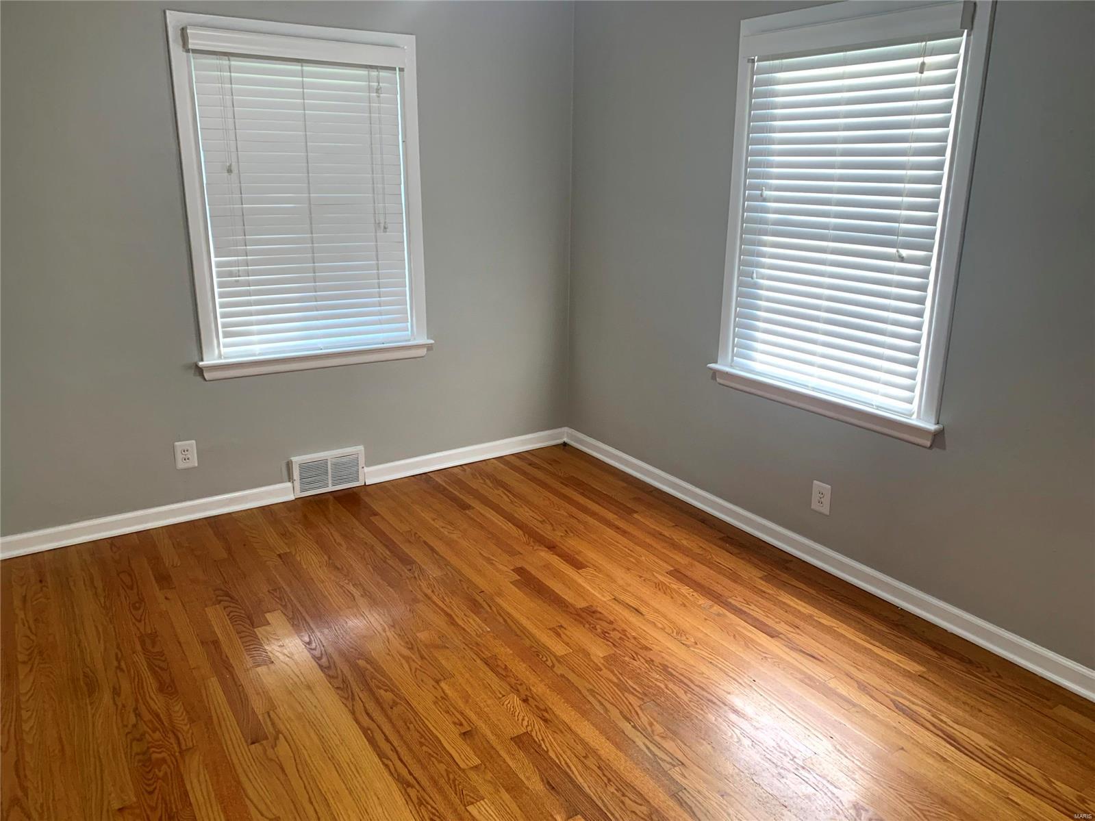 605 Mullanphy Road Florissant, MO 63031 - Photo 26 of 42 Gallery Image 26