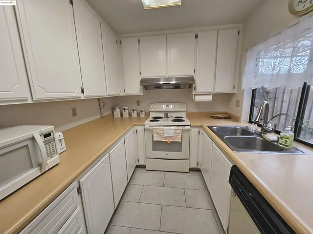 $550,000 | 427 Grovewood Loop North, Brentwood, CA 94513