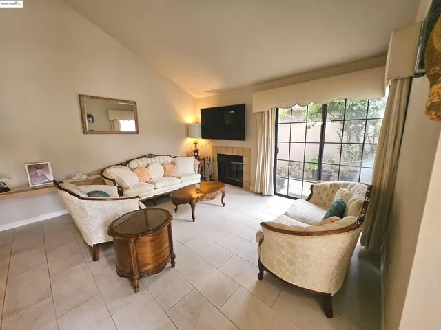 $550,000 | 427 Grovewood Loop North, Brentwood, CA 94513