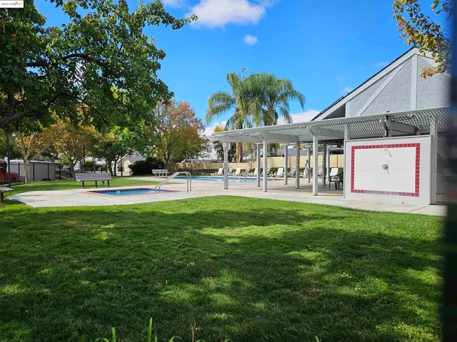 $550,000 | 427 Grovewood Loop North, Brentwood, CA 94513