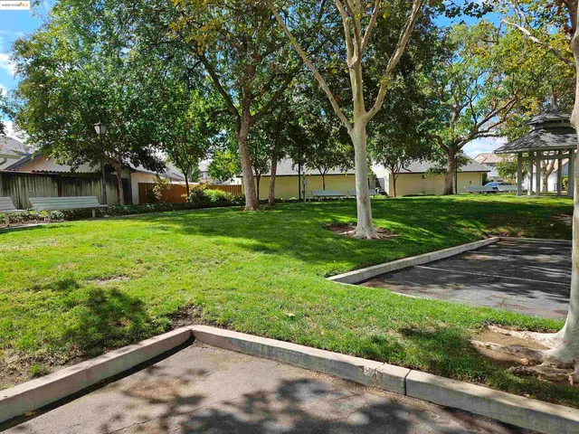 $550,000 | 427 Grovewood Loop North, Brentwood, CA 94513