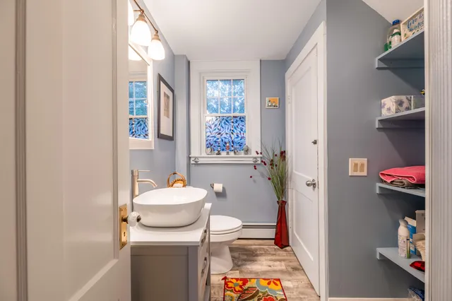 $289,900 | 31 Dean Street, Winterport, ME 04496