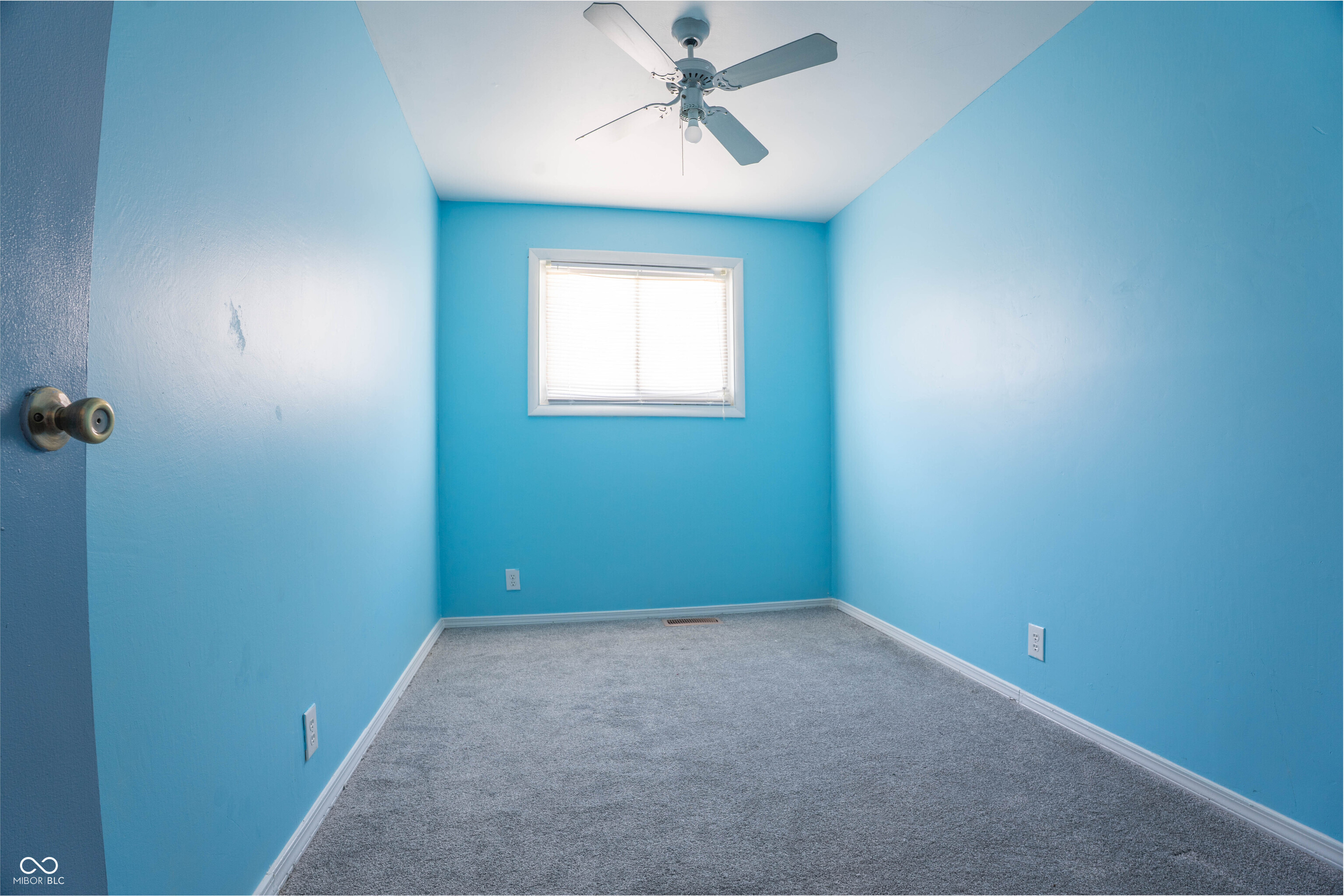 625 West Southport Road Indianapolis, IN 46217 - Photo 18 of 24