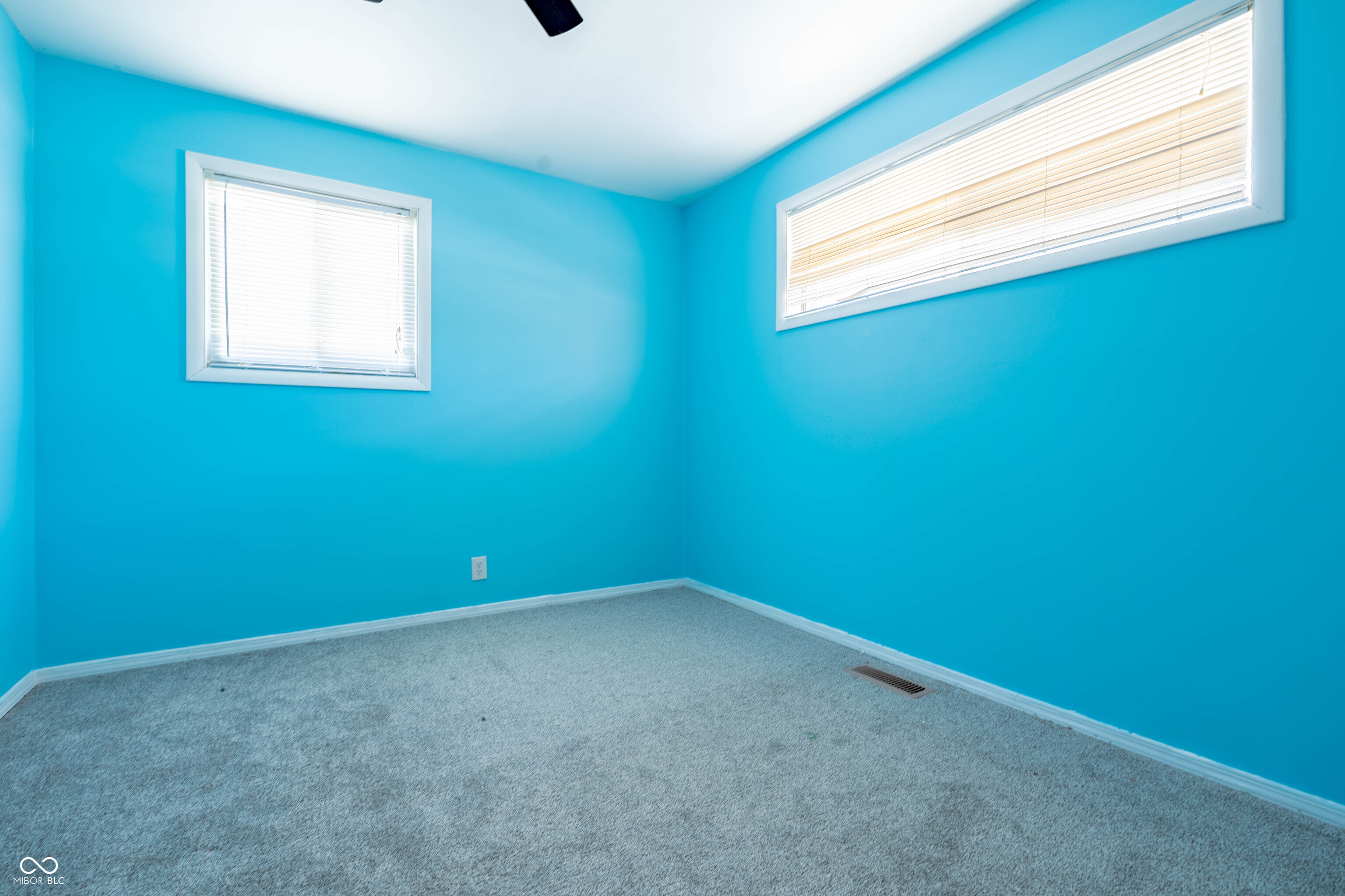 625 West Southport Road Indianapolis, IN 46217 - Photo 20 of 24