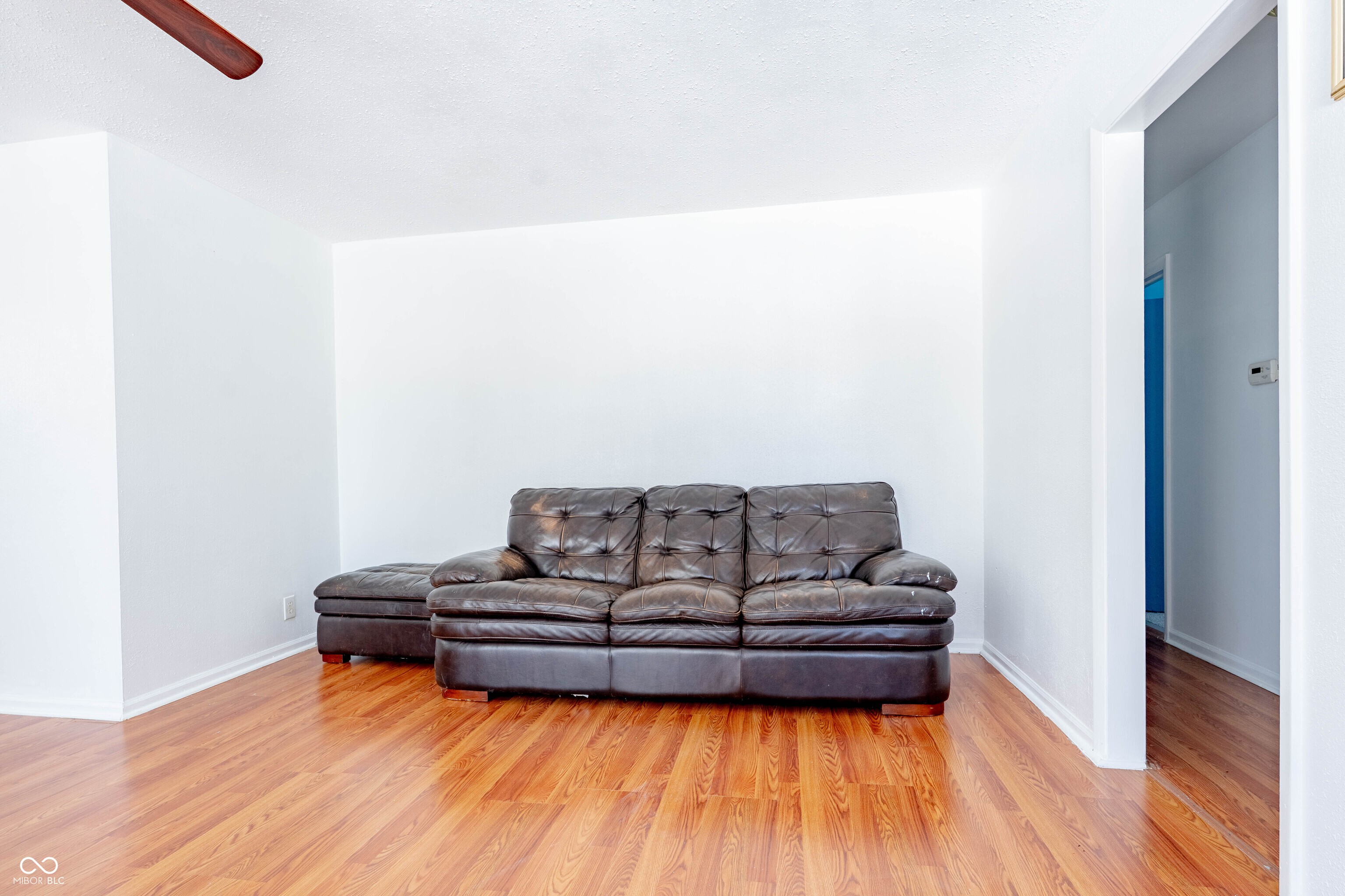 625 West Southport Road Indianapolis, IN 46217 - Photo 8 of 24