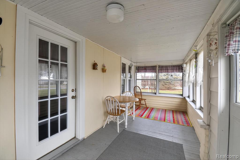 12995 Sweitzer Road Carleton, MI 48117 - Photo 6 of 61 Gallery Image 6