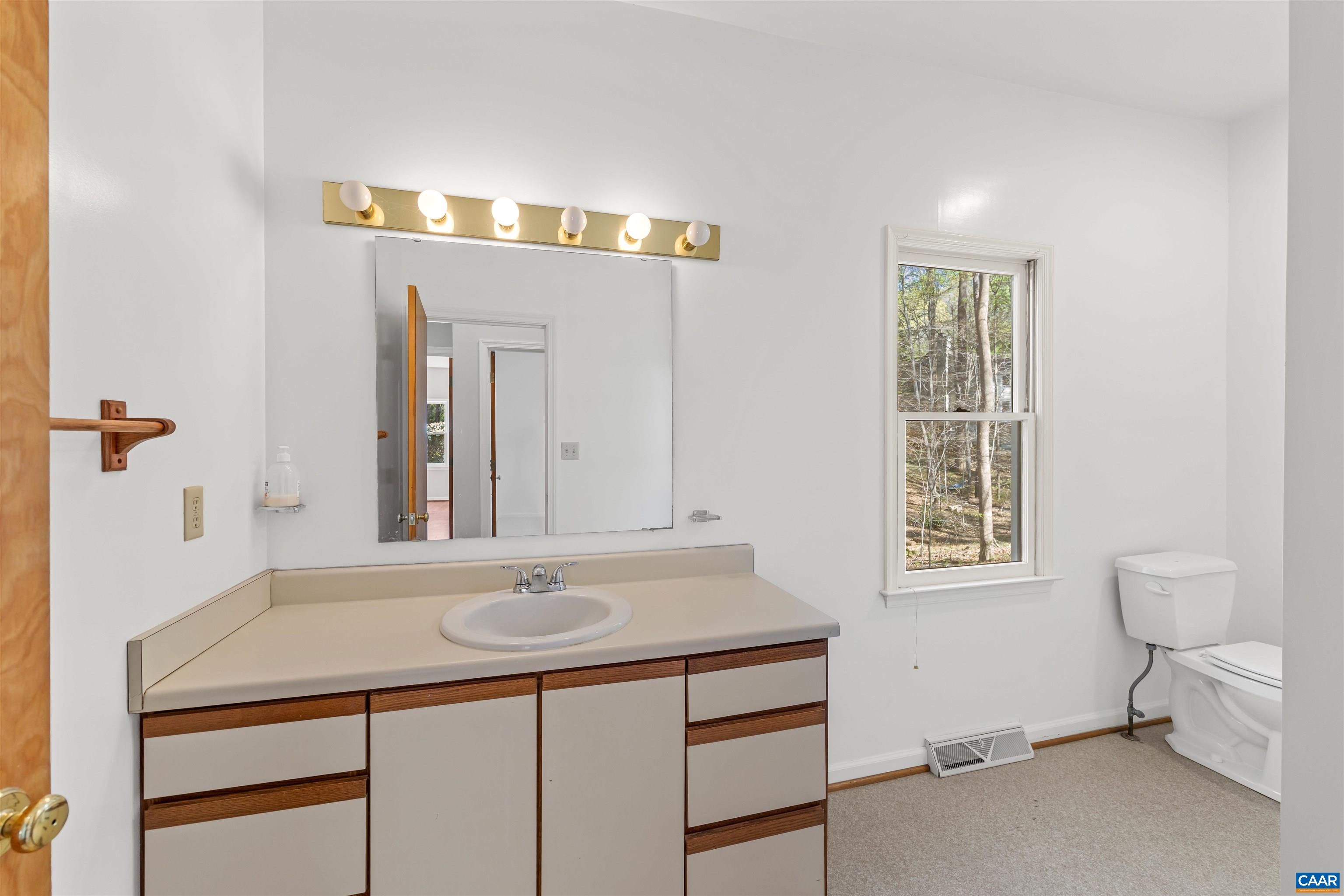 640 Big Oak Road Charlottesville, VA 22903 - Photo 23 of 27