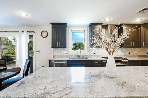 $1,050,000 | 18 Stratford Drive, Dartmouth, MA 02747