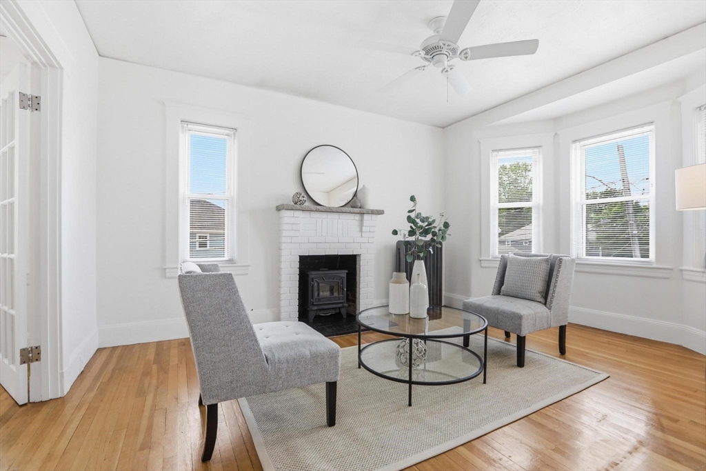 72-74 Parmenter Road, Unit 2 Waltham, MA 02453 - Photo 4 of 38
