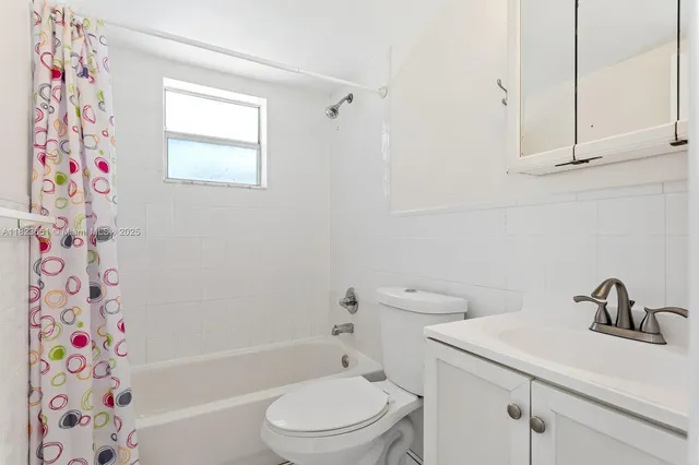 $235,000 | 1800 Southwest 25th Street, Unit 2102, Miami, FL 33133