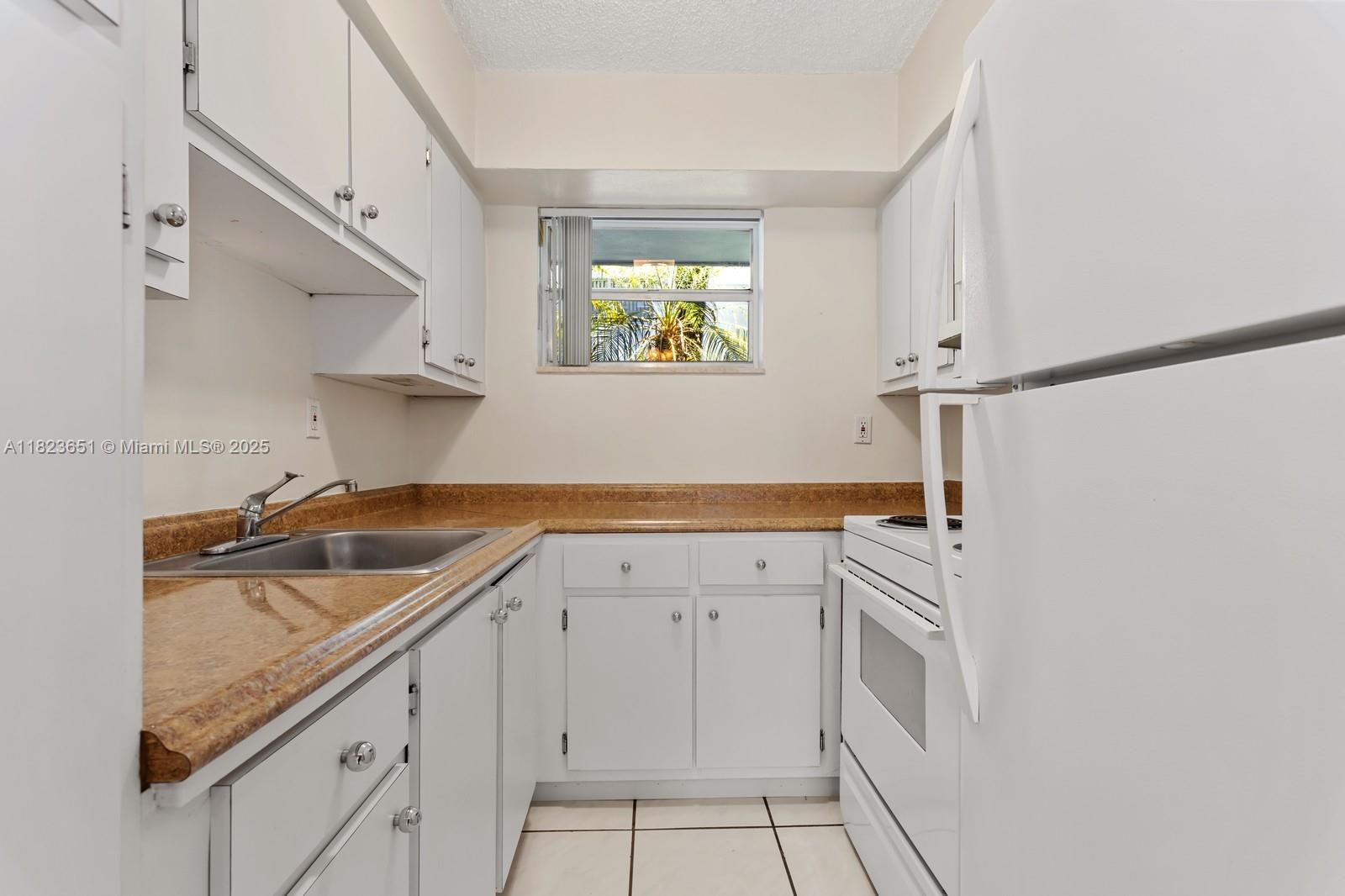 1800 Southwest 25th Street, Unit 2102 Miami, FL 33133 - Photo 8 of 12