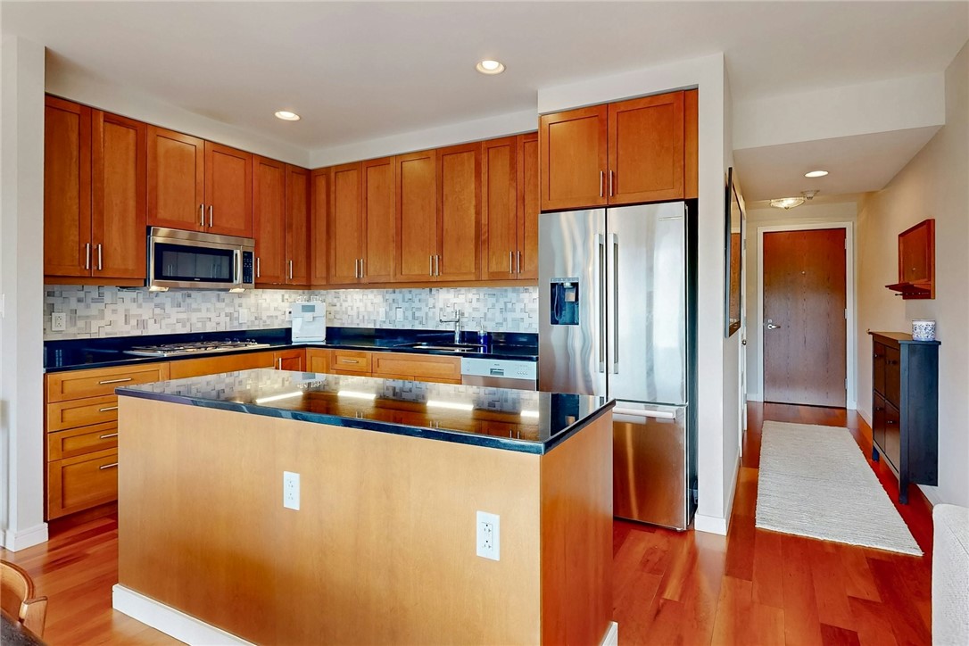 100 Exchange Street, Unit 705 Providence, RI 02903 - Photo 9 of 40