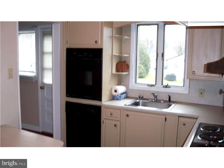 1550 Erbs Mill Road Blue Bell, PA 19422 - Photo 10 of 24 Kitchen