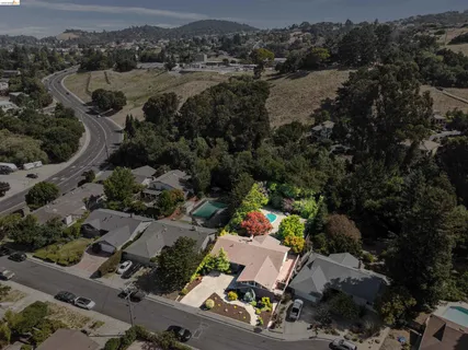$799,950 | 7 Jo Lin Court, El Sobrante, CA 94803
