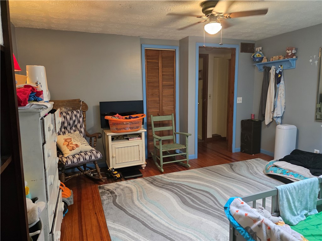 7 Weld Street Naples, NY 14512 - Photo 26 of 36 Bedroom with skylight