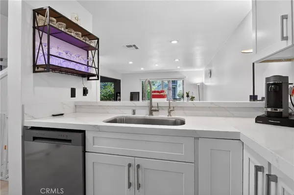 $699,000 | 60 Orange Blossom, Irvine, CA 92618