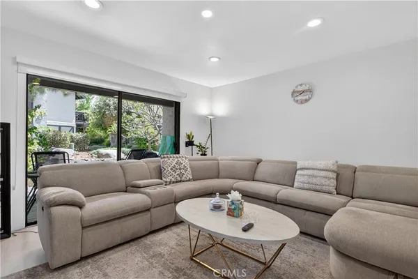$699,000 | 60 Orange Blossom, Irvine, CA 92618