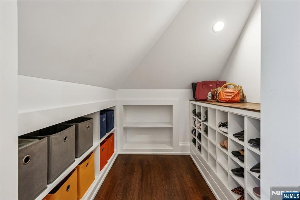 97 Montclair Avenue Montclair, NJ 07042 - Photo 27 of 42