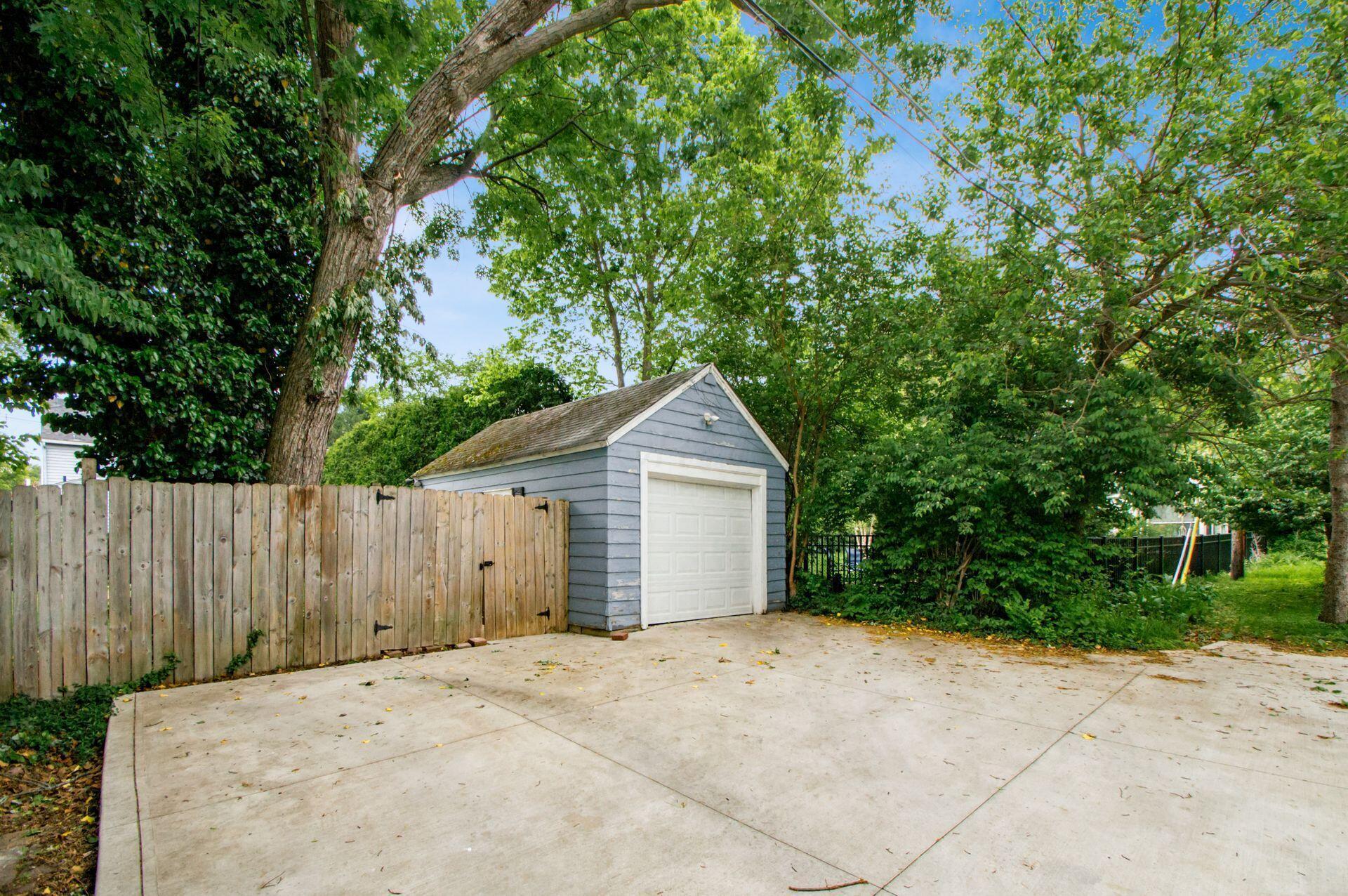 197 West Henderson Road Columbus, OH 43214 - Photo 41 of 41 Gallery Image 41