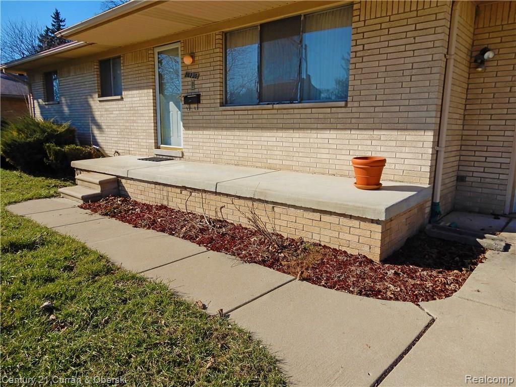 26230 Florence Street Inkster, MI 48141 - Photo 25 of 27 LARGE FRONT PORCH