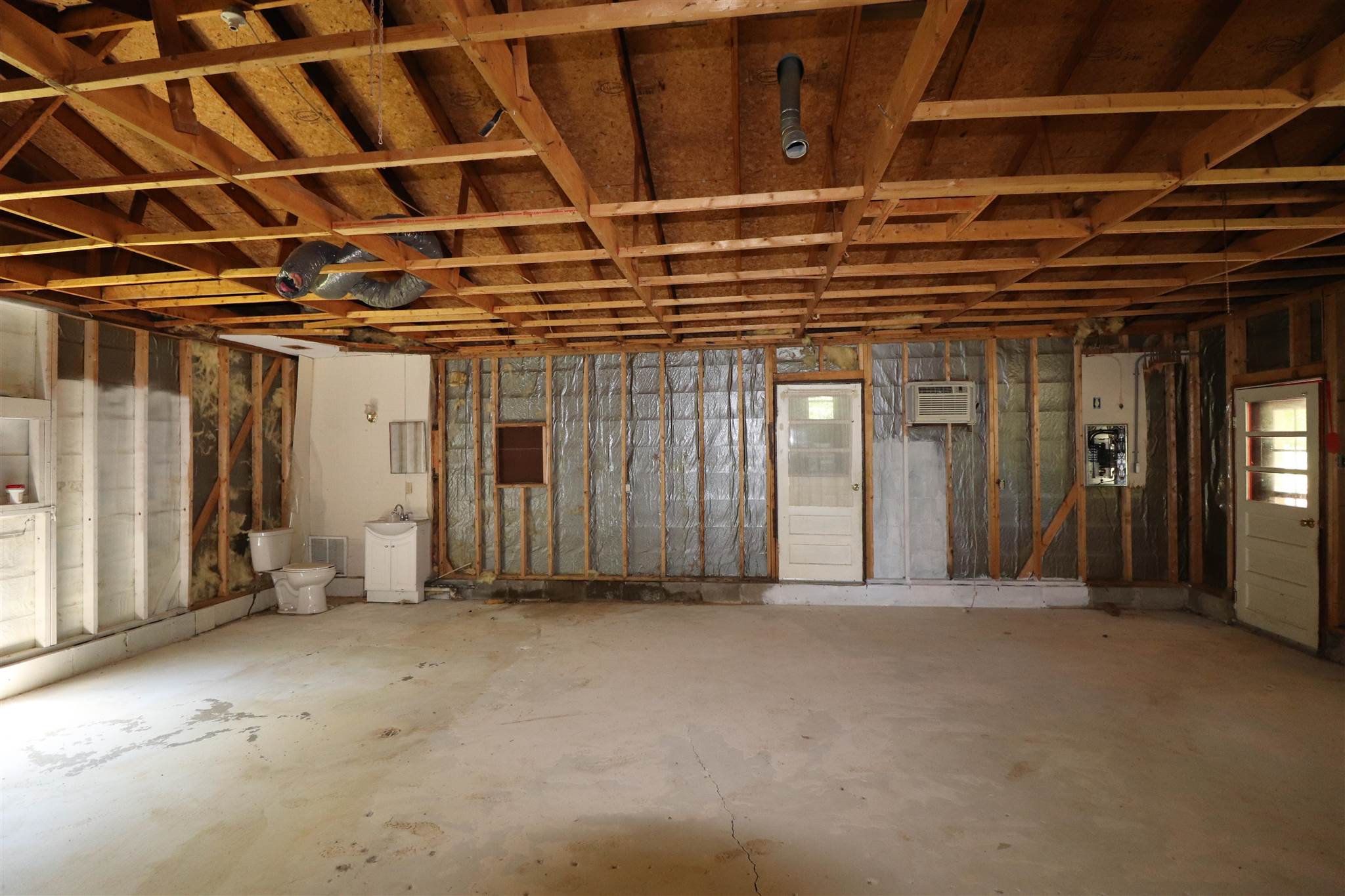 3791 West Woodyard Road Bloomington, IN 47404 - Photo 11 of 20