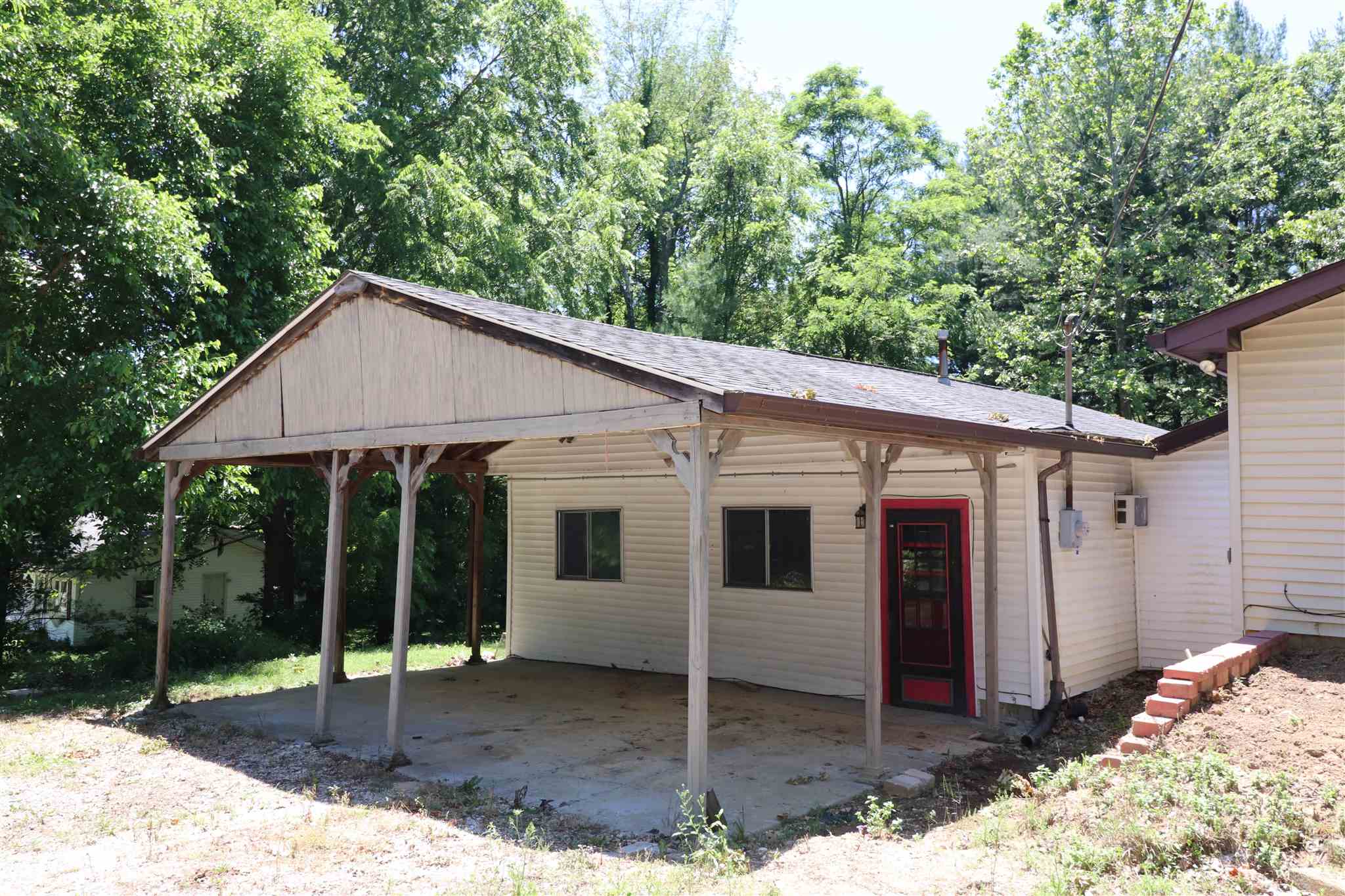 3791 West Woodyard Road Bloomington, IN 47404 - Photo 3 of 20