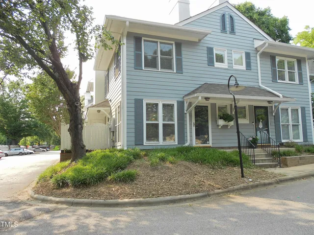 $315,000 | 1402 Barton Pl Drive, Raleigh, NC 27608