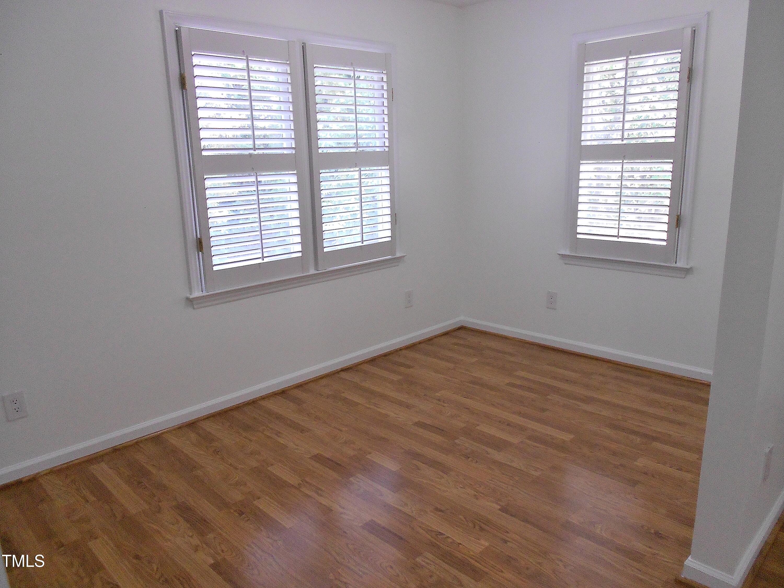 1402 Barton Pl Drive Raleigh, NC 27608 - Photo 18 of 26 DSCN9403