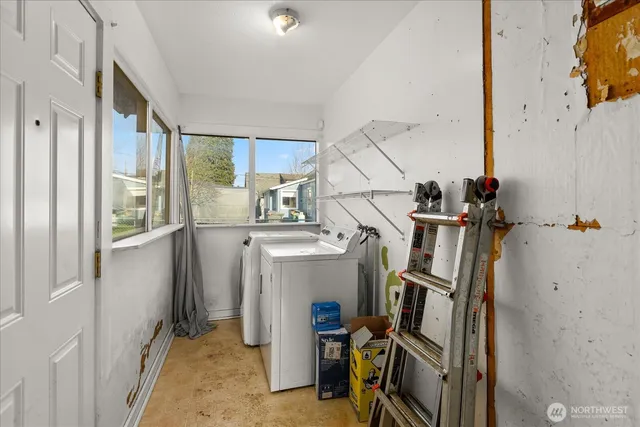 $399,950 | 2432 Pine Street, Unit A, Everett, WA 98201