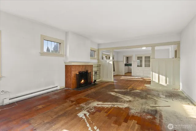 $399,950 | 2432 Pine Street, Unit A, Everett, WA 98201