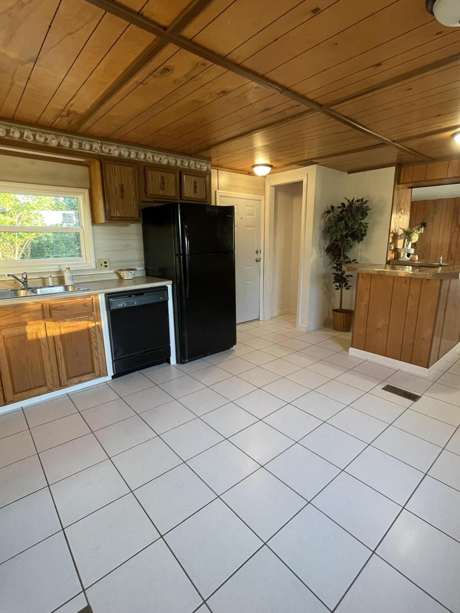 409 Bethlehem Road Waco, KY 40385 - Photo 8 of 9 IMG_2202
