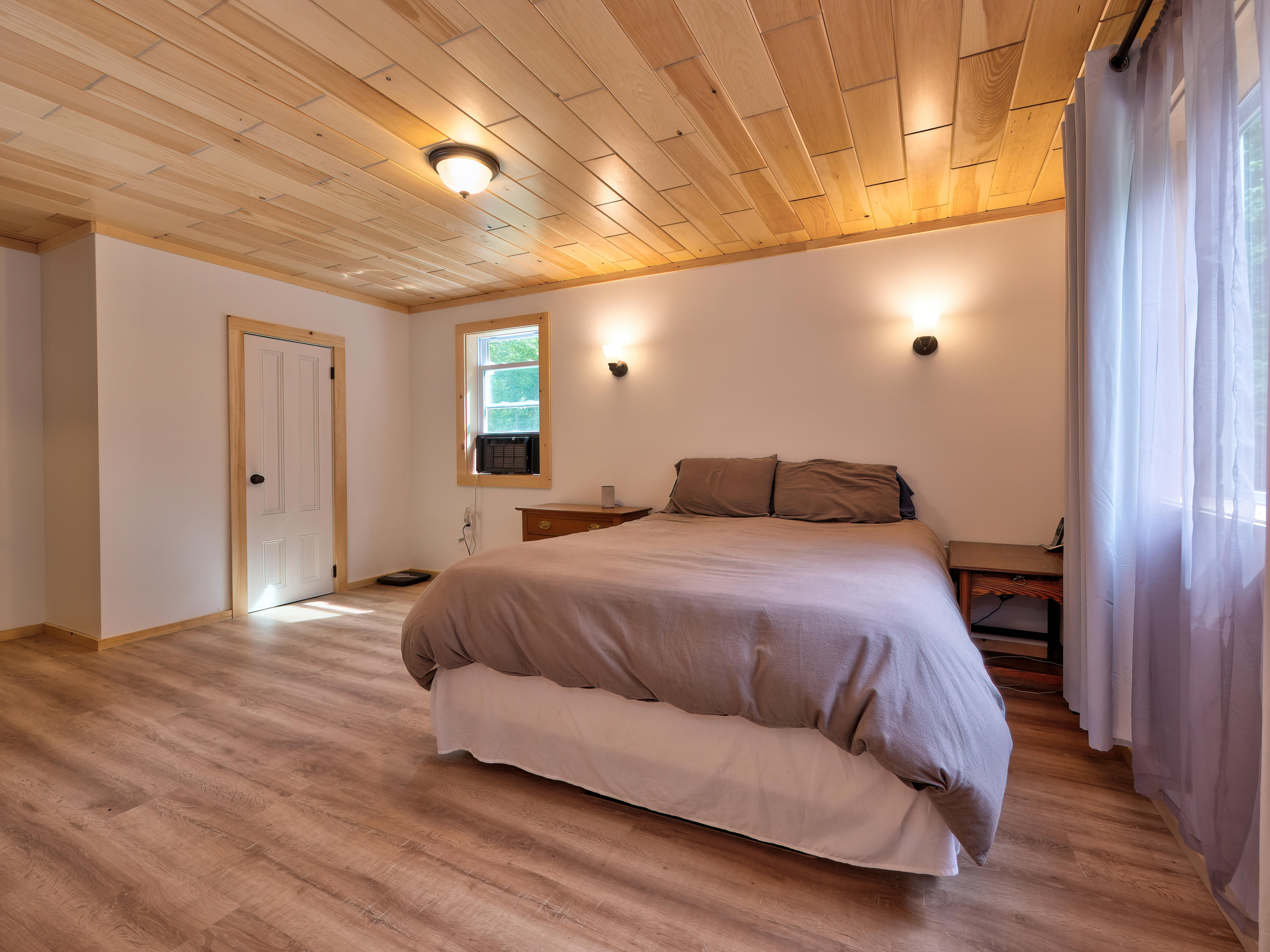 336 Point Road Ellsworth, ME 04605 - Photo 16 of 32 Master Bedroom