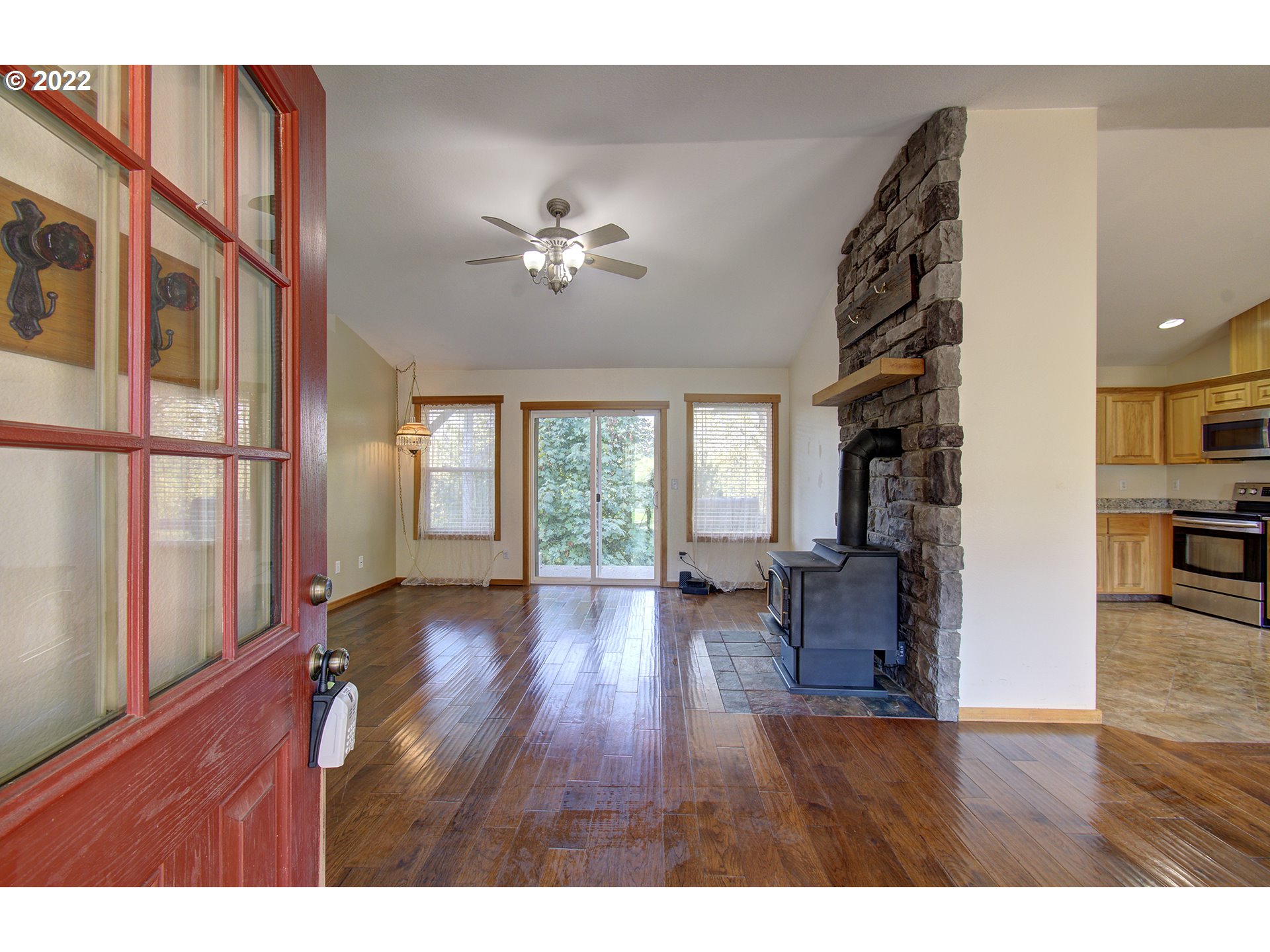 41519 Northeast Munch Road Amboy, WA 98601 - Photo 3 of 27 Gallery Image 3
