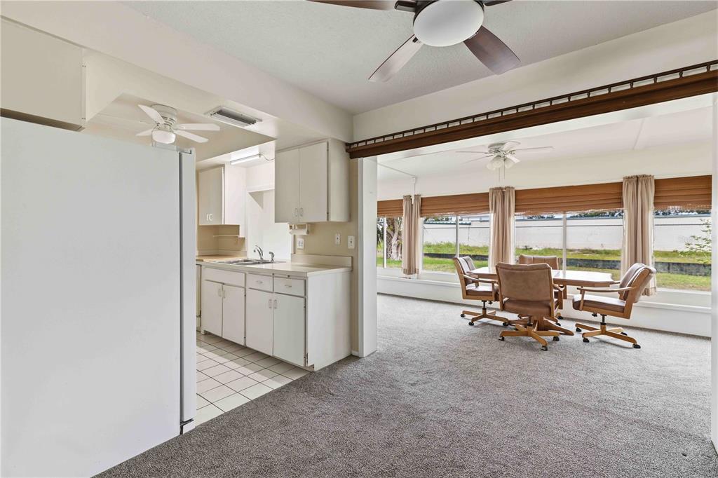 4001 Chinaberry Road Bradenton, FL 34208 - Photo 16 of 60