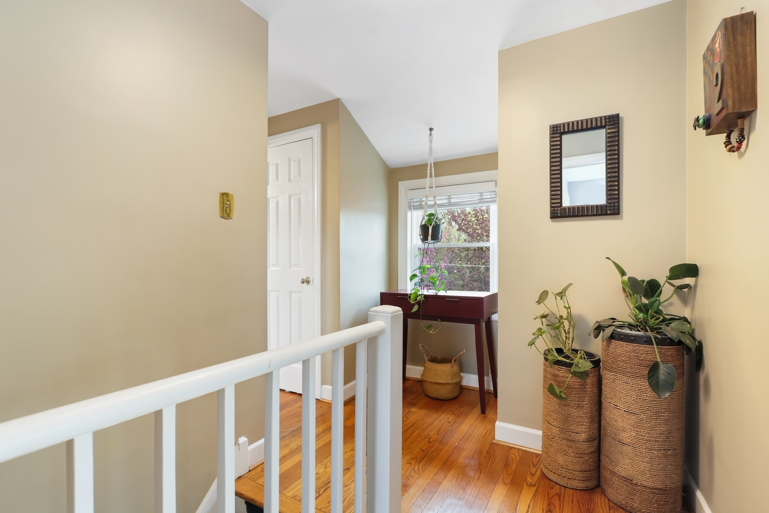 2357 South 3rd Avenue North Riverside, IL 60546 - Photo 9 of 28 a view of a hallway with workspace