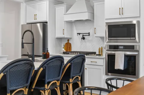 $689,000 | 690 Conifer Drive, Spring Hill, TN 37174
