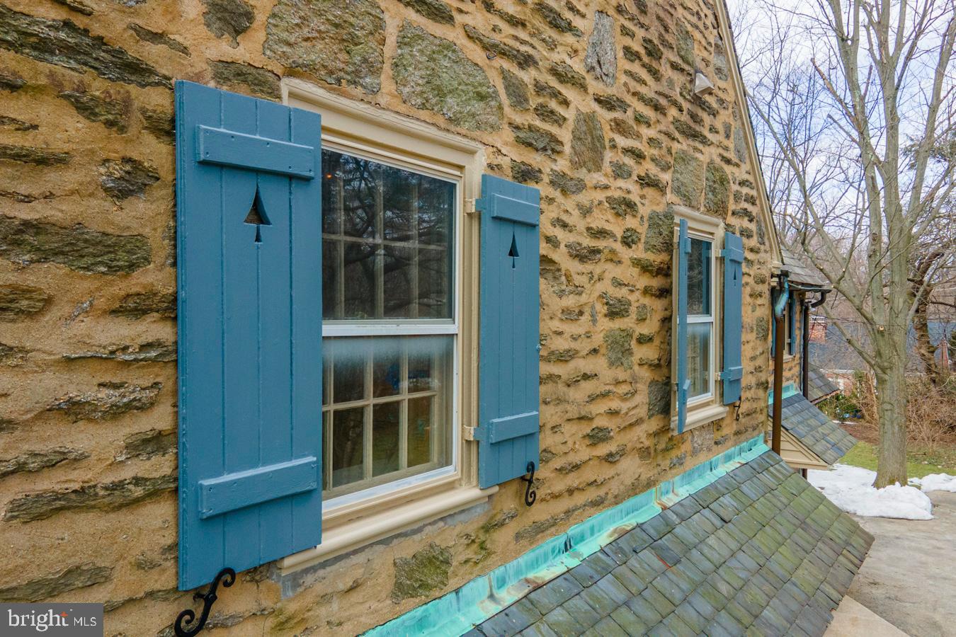 325 Roumfort Road Philadelphia, PA 19119 - Photo 3 of 57 Exterior detail
