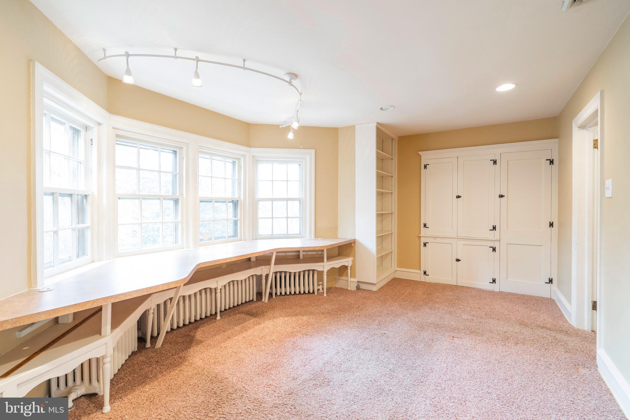 325 Roumfort Road Philadelphia, PA 19119 - Photo 41 of 57 2nd floor office with built-in desk