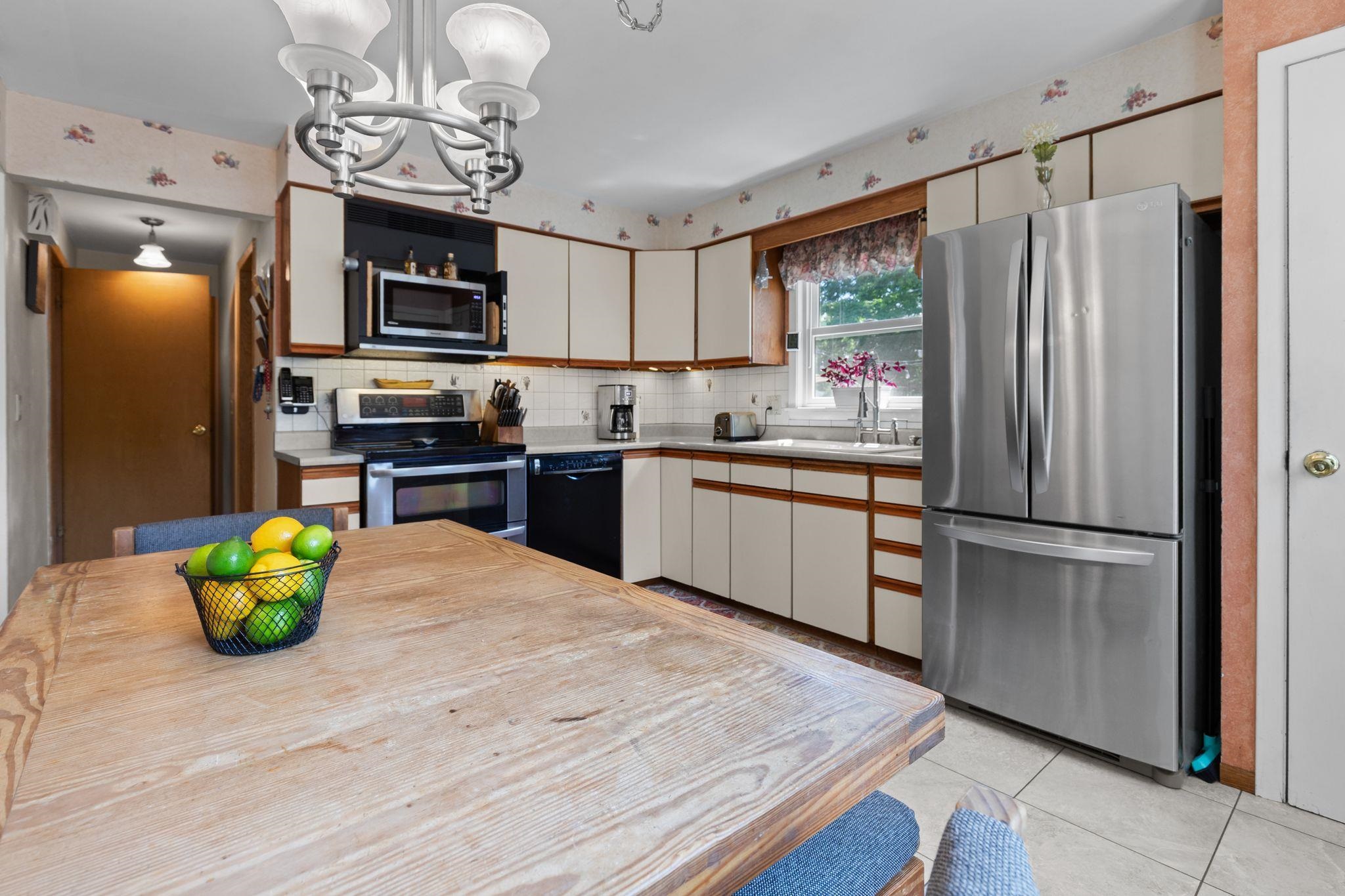 418 South Weimar Street Appleton, WI 54915 - Photo 21 of 46