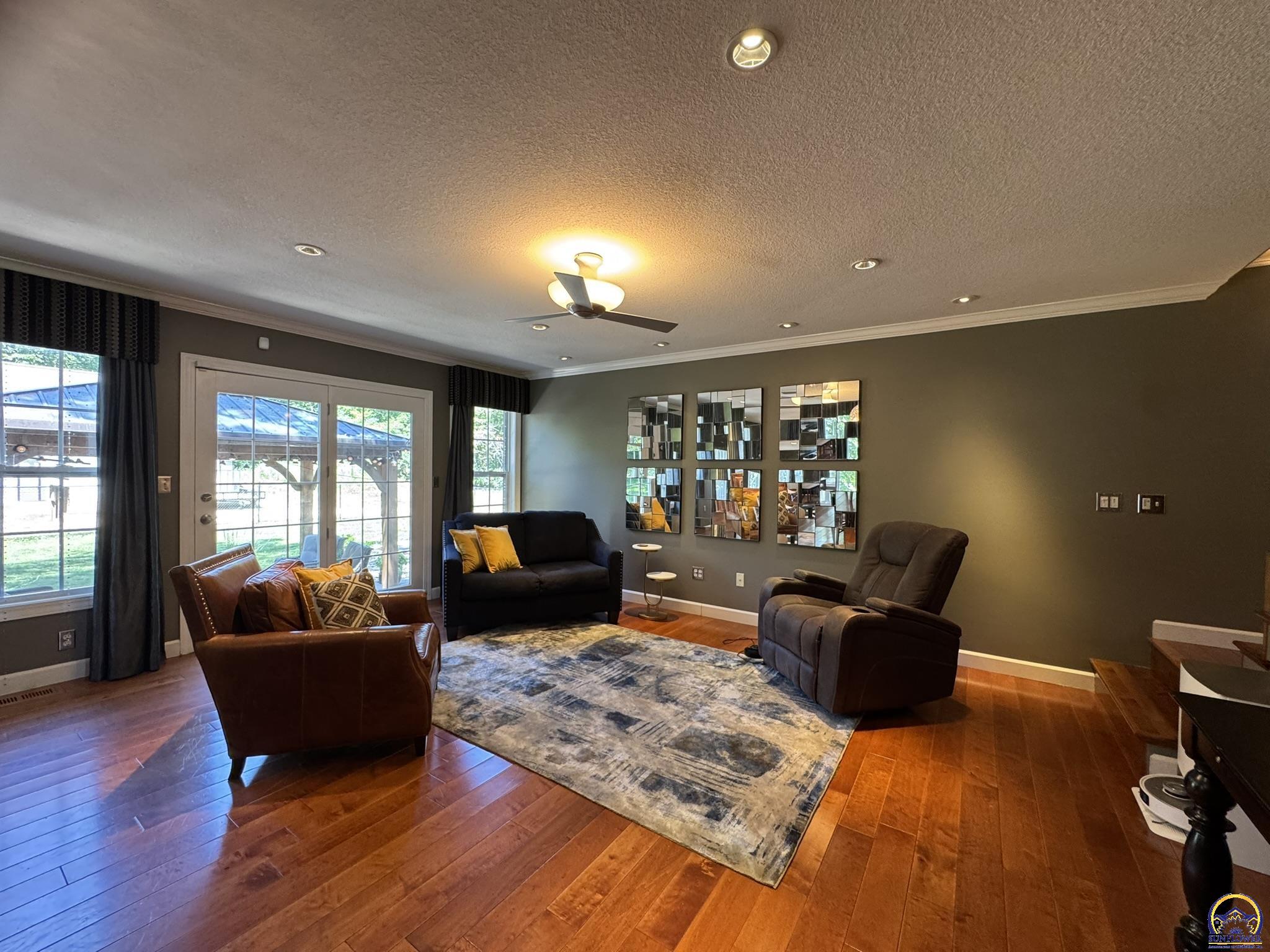 4415 Southeast West Edge Road Topeka, KS 66609 - Photo 6 of 90