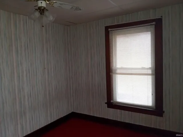 $150,000 | 106 Queen Street, Loogootee, IN 47553