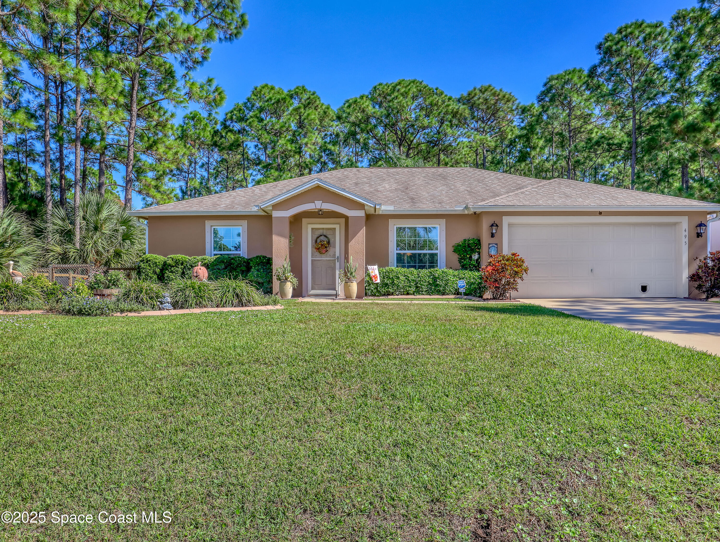 495 Danis Road Southwest Palm Bay, FL 32908 - Photo 5 of 39 495 Danis (5)