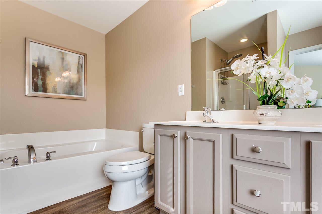 8243 Martello Lane Raleigh, NC 27613 - Photo 17 of 25