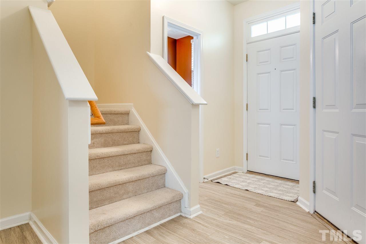8243 Martello Lane Raleigh, NC 27613 - Photo 5 of 25