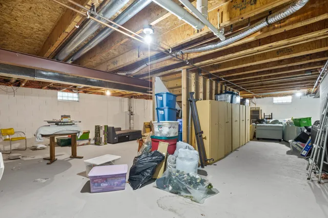 $319,000 | 5339 South Cambridge Lane, Greenfield, WI 53221