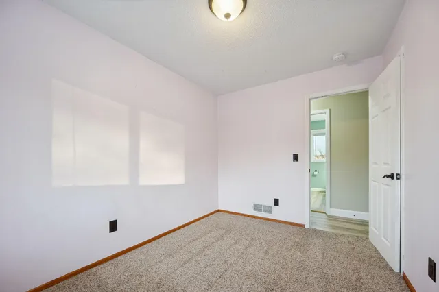 $2,995 | 3824 Tower Pond Drive, Anoka, MN 55303