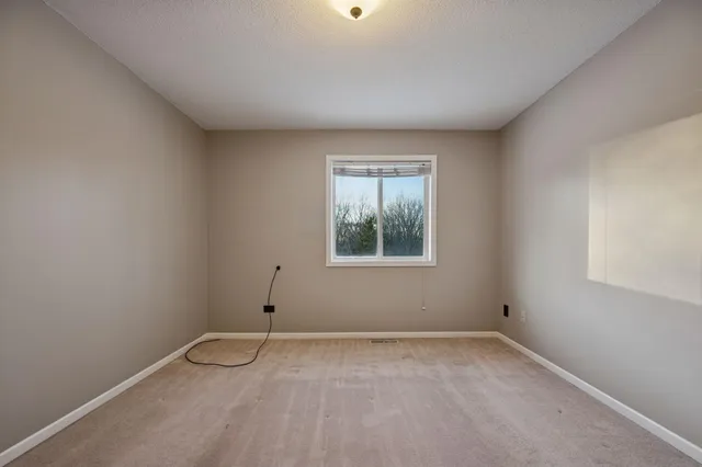 $2,995 | 3824 Tower Pond Drive, Anoka, MN 55303