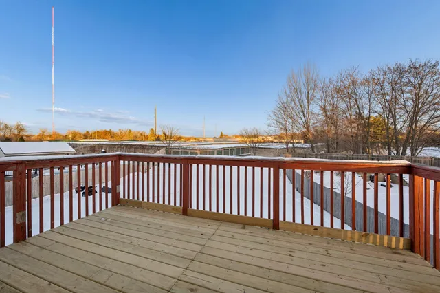 $2,995 | 3824 Tower Pond Drive, Anoka, MN 55303