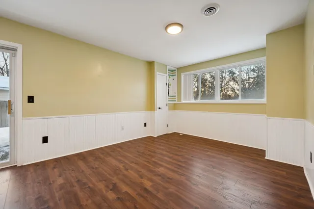 $2,995 | 3824 Tower Pond Drive, Anoka, MN 55303