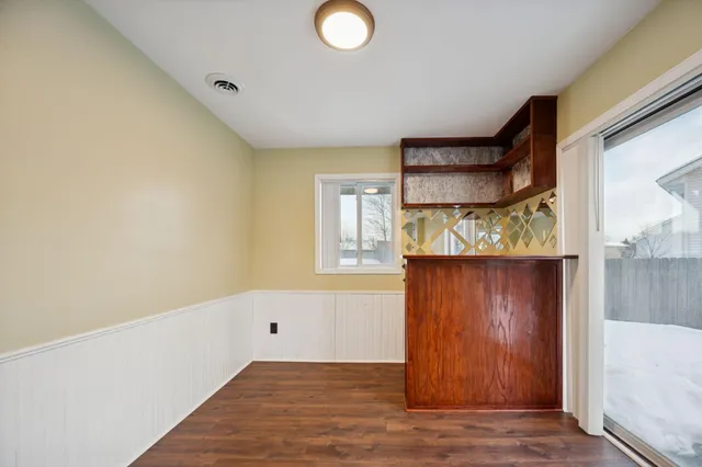 $2,995 | 3824 Tower Pond Drive, Anoka, MN 55303